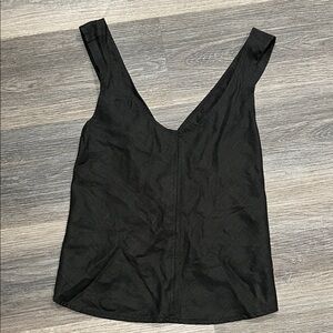 (23) Aritzia Wilfred Classic sleeveless top